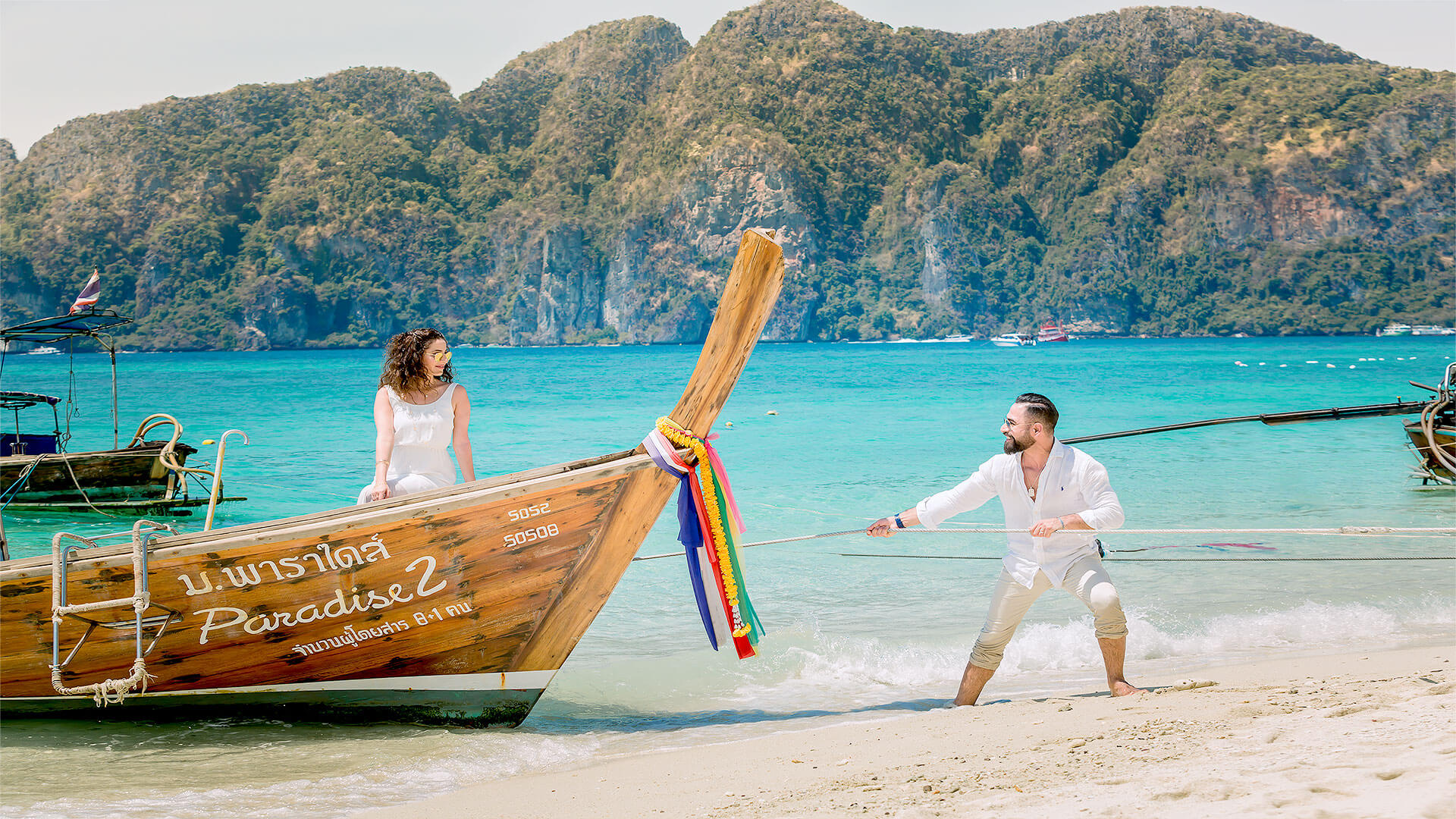 Couples honeymoon sweet @ long beach Phi Phi Island